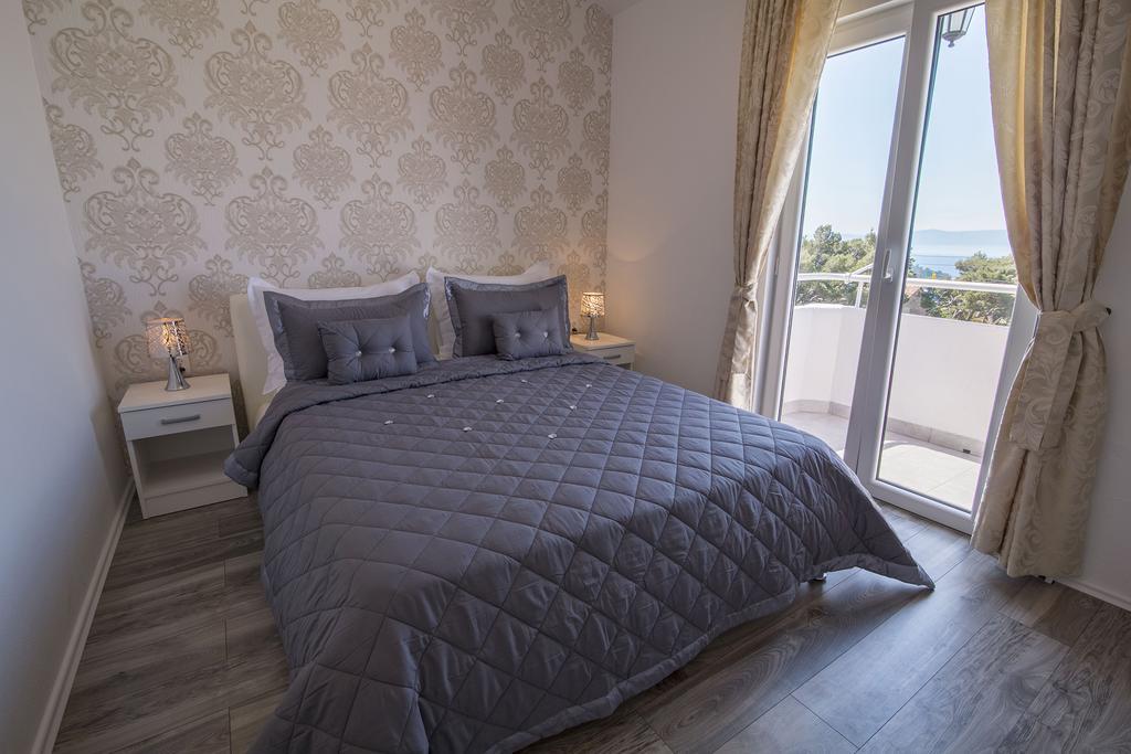 Villa Petra Apartment With Private Pool Makarska Dış mekan fotoğraf