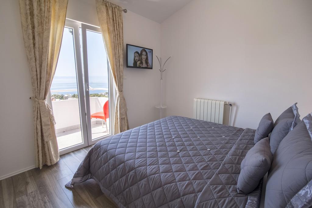Villa Petra Apartment With Private Pool Makarska Dış mekan fotoğraf
